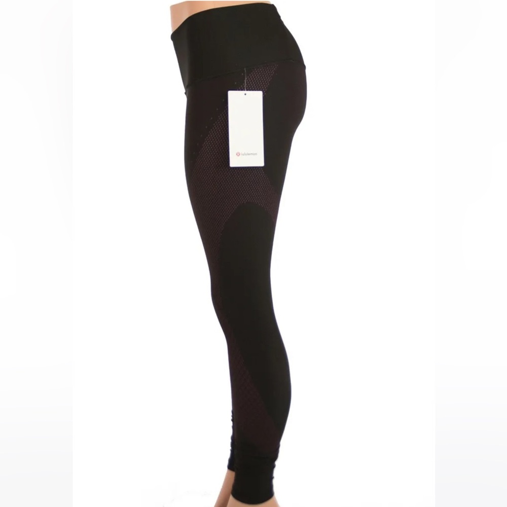 BRAND NEW Mapped Out HR Tight 28”